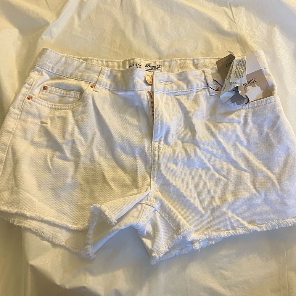 NEW white denim shorts.